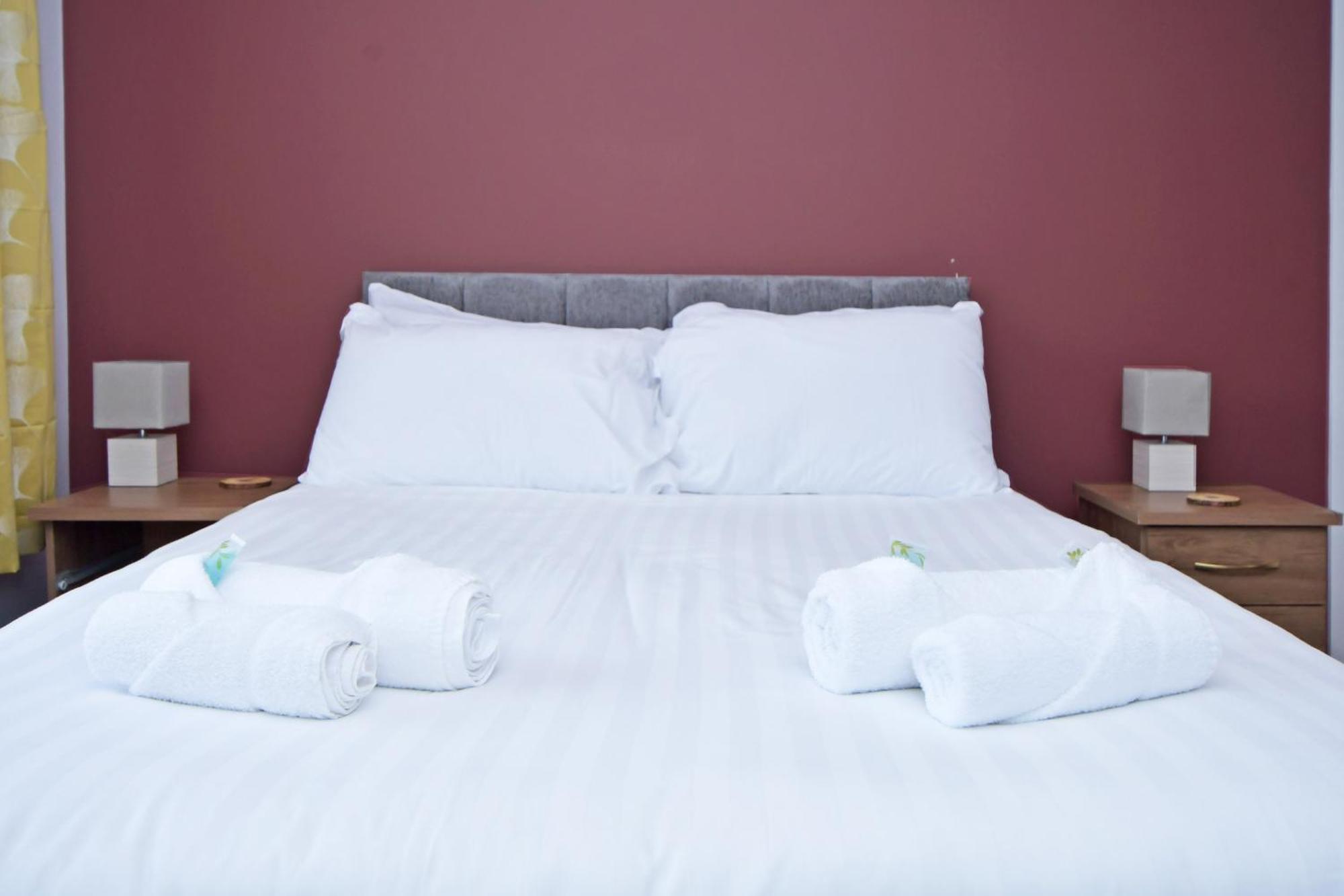 Lancaster House By Yourstays - Gorgeous Family In The Countryside Stoke-on-Trent